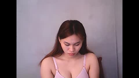 Snapshot of jessa_21 chatting on February 26, 2:04 am jessa_21 online show from February 26, 2:04 am