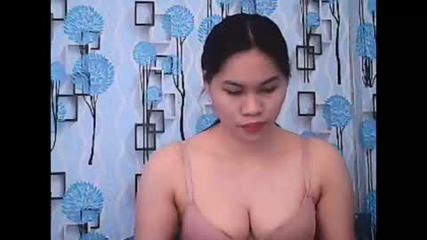 Snapshot of jessa_21 chatting on February 2, 12:53 am jessa_21 online show from February 2, 12:53 am