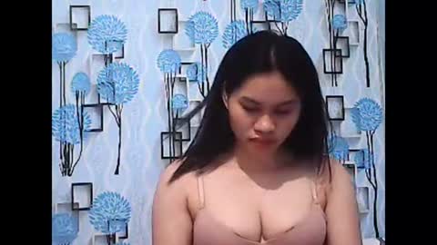 Snapshot of jessa_21 chatting on February 6, 1:36 pm jessa_21 online show from February 6, 1:36 pm