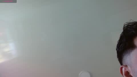 Snapshot of jessdant_luv chatting on March 31, 9:15 pm Hello we are Jesse and Dante. online show from March 31, 9:15 pm