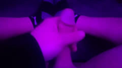 jesseboyy online show from March 1, 5:20 am