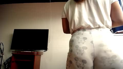 Yessik Rodriguez online show from February 16, 6:26 pm