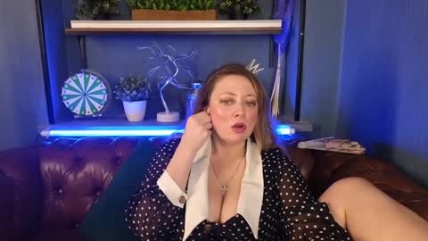 Snapshot of jessica_foxie chatting on January 4, 3:39 pm Jessica online show from January 4, 3:39 pm