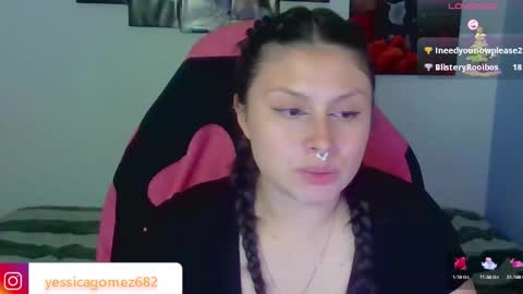 Snapshot of jessica_gomezz chatting on October 16, 11:06 pm Jessica gomez online show from October 16, 11:06 pm