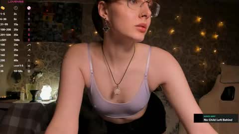 Snapshot of jessica_jane_ chatting on June 7, 12:26 am Mila online show from June 7, 12:26 am
