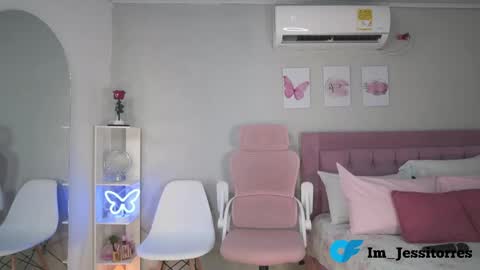 Jessica online show from May 14, 1:07 pm