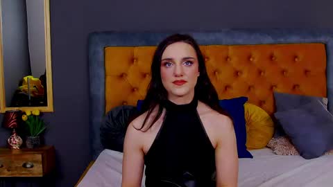 Jessica White online show from May 9, 4:17 am