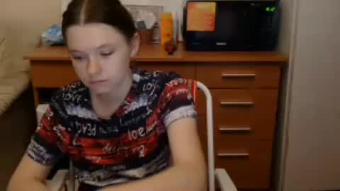 Snapshot of jessicaholland1 chatting on July 5, 6:37 pm jessicaholland1 online show from July 5, 6:37 pm
