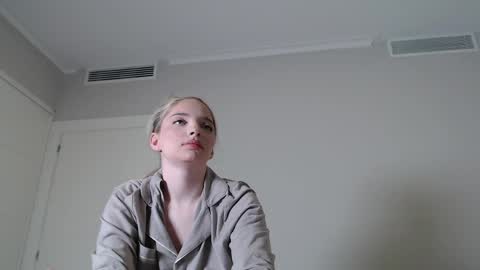 Jessica online show from February 23, 1:25 am