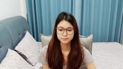 jessicalena online show from July 1, 3:56 pm