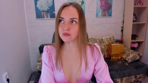 Snapshot of jessicalime chatting on December 3, 8:49 am JESSICA online show from December 3, 8:49 am