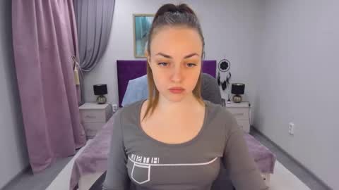 Snapshot of jessicalime chatting on December 13, 6:53 am JESSICA online show from December 13, 6:53 am