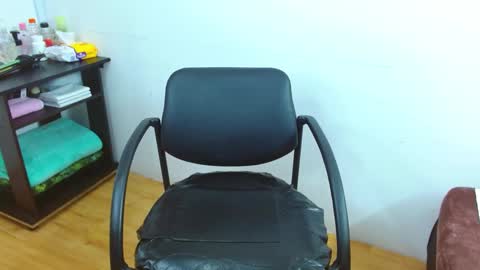 Snapshot of jessicarabbit4 chatting on February 8, 2:15 am jessicarabbit4 online show from February 8, 2:15 am