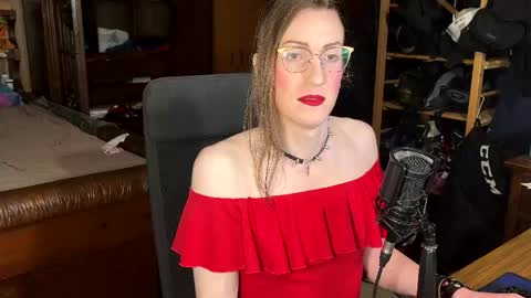 Snapshot of jessicastarla chatting on April 23, 12:23 am Jessica Starla online show from April 23, 12:23 am