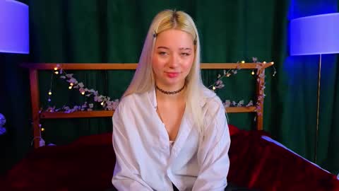 Danielle online show from November 26, 12:17 pm