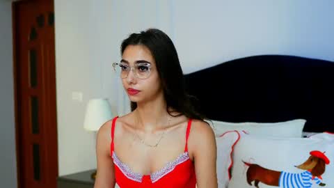 Snapshot of jessie_pinkk chatting on July 17, 4:41 am Jessie online show from July 17, 4:41 am