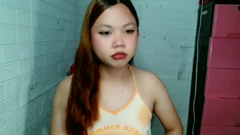Snapshot of jessiefoxx0 chatting on June 17, 5:36 pm Jessie online show from June 17, 5:36 pm
