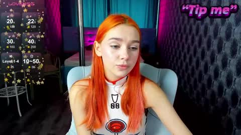 Snapshot of jessiexxiv chatting on December 5, 7:49 am Jessie online show from December 5, 7:49 am