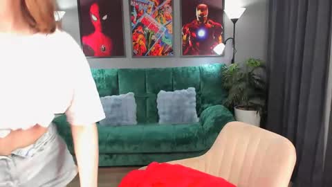 JesssWalker online show from May 3, 8:26 pm