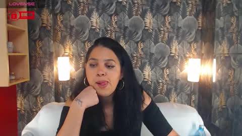 JessTheWicked online show from December 3, 6:06 pm