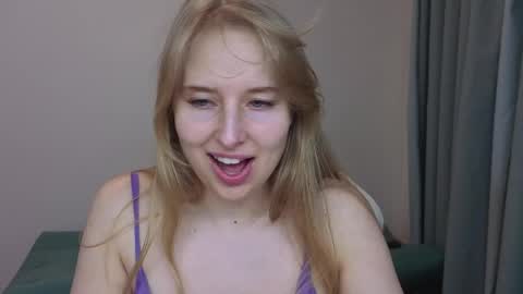 Snapshot of jessy_comely chatting on May 30, 7:33 pm Jessy online show from May 30, 7:33 pm