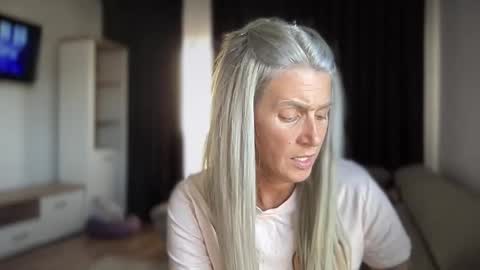 Snapshot of jessye_vega chatting on September 24, 9:56 am Jessye online show from September 24, 9:56 am