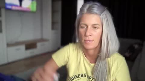 Snapshot of jessye_vega chatting on September 29, 12:10 pm Jessye online show from September 29, 12:10 pm