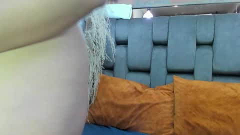 JESSY CORTES online show from April 9, 6:13 am