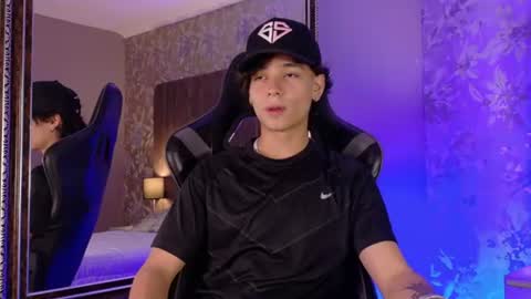 Jessy online show from June 30, 7:37 pm