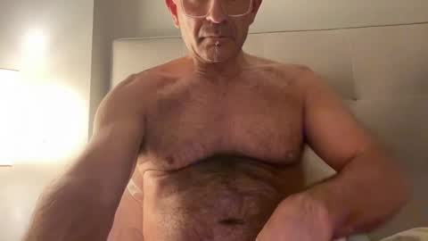 Snapshot of jesuiscoquinoui chatting on December 2, 1:46 pm Jesuiscoquin online show from December 2, 1:46 pm