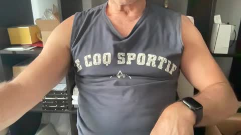 Snapshot of jesuiscoquinoui chatting on January 5, 5:09 am Jesuiscoquin online show from January 5, 5:09 am