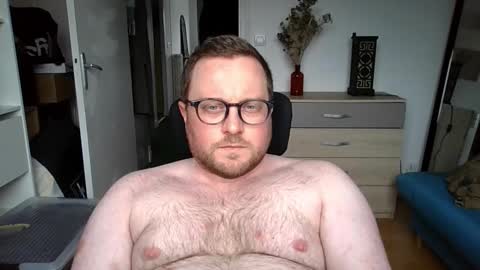 jeuneloup92 online show from March 13, 3:51 pm