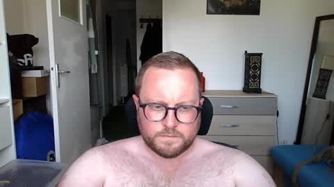 jeuneloup92 online show from June 23, 3:54 pm
