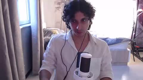 jeuo online show from June 17, 5:47 pm