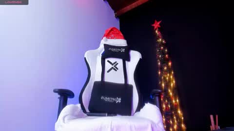 Snapshot of jeyden_camilo chatting on December 18, 10:02 pm Jeyden Camilo online show from December 18, 10:02 pm