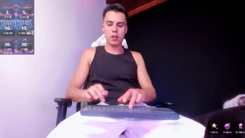 Snapshot of jeyden_camilo chatting on January 10, 10:04 pm Jeyden Camilo online show from January 10, 10:04 pm