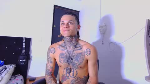 Snapshot of jeykob_23 chatting on January 6, 9:39 pm JEYKOB online show from January 6, 9:39 pm