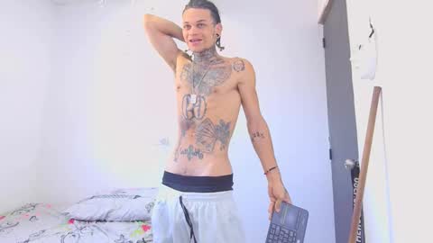 Snapshot of jeykob_23 chatting on February 10, 6:23 pm JEYKOB online show from February 10, 6:23 pm