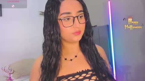 jhackelin  My independent account online show from October 29, 5:20 am