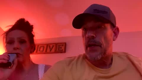 Heis  Alley online show from April 15, 9:16 am