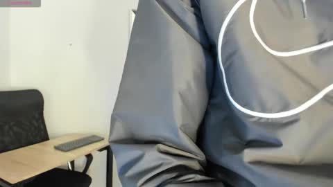 Snapshot of jheampiero chatting on February 28, 9:27 pm Jheampiero online show from February 28, 9:27 pm