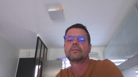 Snapshot of jhmec44000 chatting on June 22, 1:08 pm jhmec44000 online show from June 22, 1:08 pm