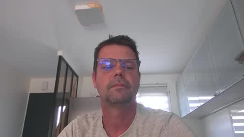 Snapshot of jhmec44000 chatting on July 7, 11:03 am jhmec44000 online show from July 7, 11:03 am