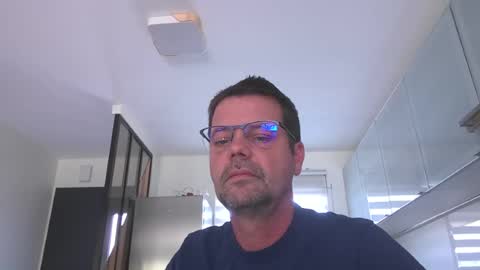 Snapshot of jhmec44000 chatting on July 8, 12:09 pm jhmec44000 online show from July 8, 12:09 pm