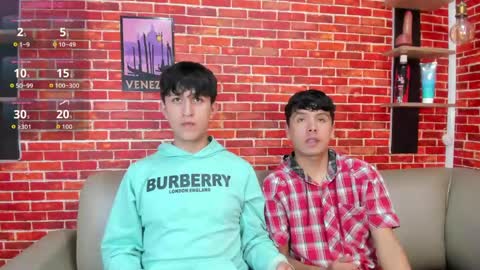 Snapshot of jhon_kleinn chatting on May 28, 7:33 pm Jake y Troy online show from May 28, 7:33 pm