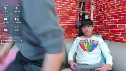 Snapshot of jhon_kleinn chatting on May 29, 7:56 pm Jake y Troy online show from May 29, 7:56 pm