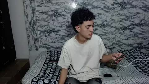 jhonay__cute online show from April 7, 12:55 am