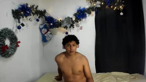 jhoner_browms online show from December 1, 12:21 pm