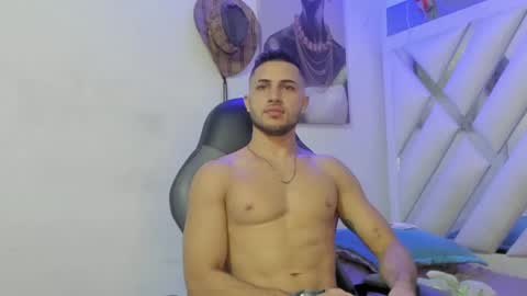 Snapshot of jhonny_flames7 chatting on December 23, 4:01 am jhonny online show from December 23, 4:01 am