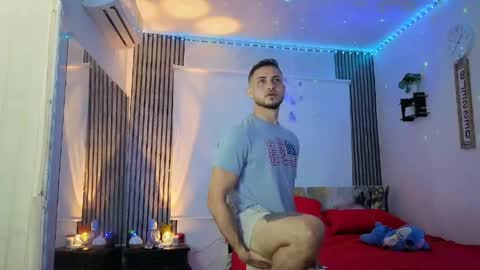 Snapshot of jhonny_flames7 chatting on May 1, 3:22 am jhonny online show from May 1, 3:22 am